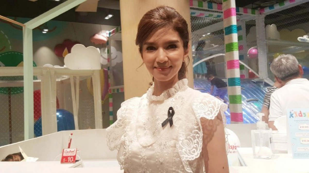 ‘โบว์’ สะอื้นยังคิดถึง ‘ปอ’ หลังจากไป1ปี (ชมคลิป)