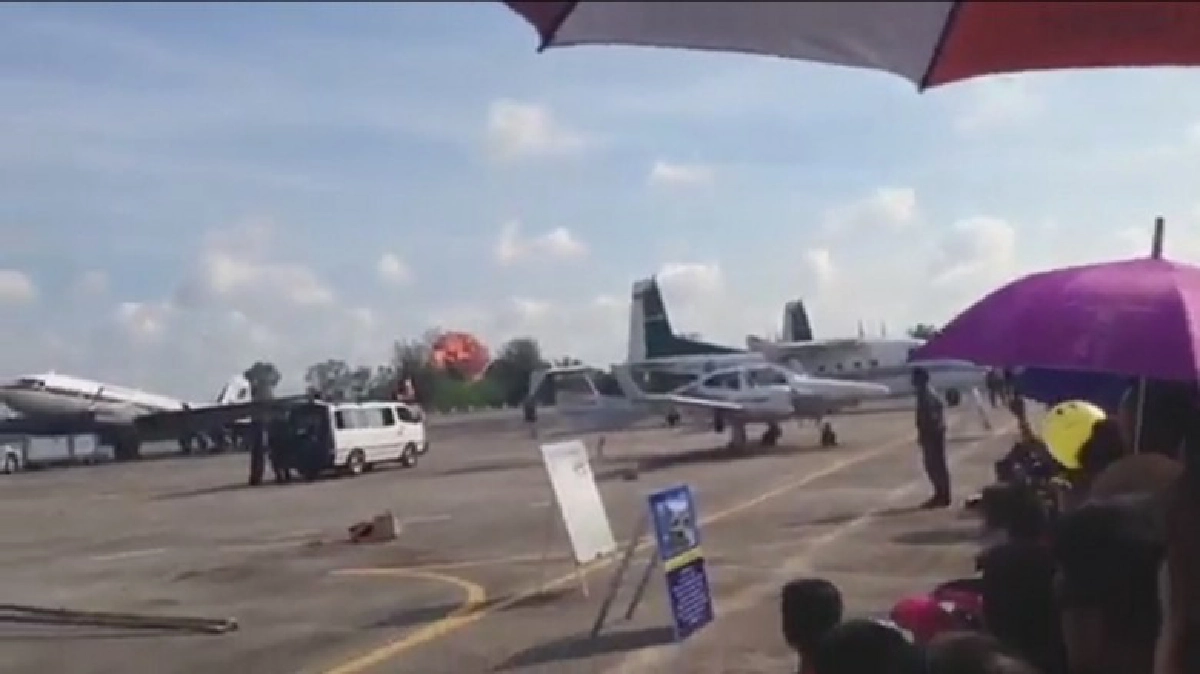 กริพเพน 39 ตกหาดใหญ่ ขณะบินโชว์วันเด็ก