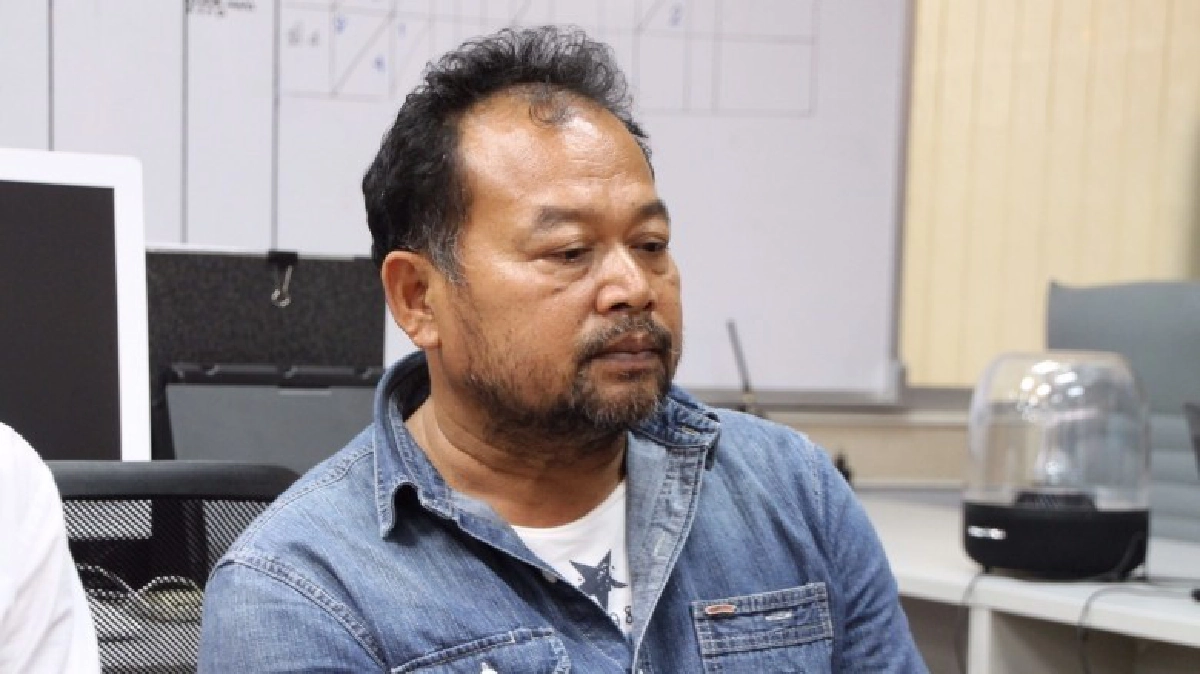 นำตัวกำนันคนดัง ร่วมอุ้มฆ่าสาวทอมมาทำแผน นำตัวกำนันคนดัง ร่วมอุ้มฆ่าสาวทอมมาทำแผน