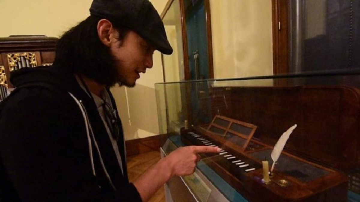 ไฮไลท์ทีวี วันพฤหัสบดีที่  19  มกราคม  2560