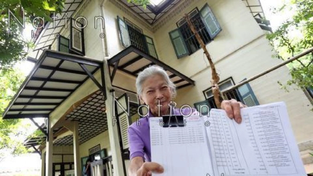 อ.วราพร ผู้ก่อตั้งพิพิธภัณฑ์บางกอก ตกจากชั้น2กะโหลกร้าว!