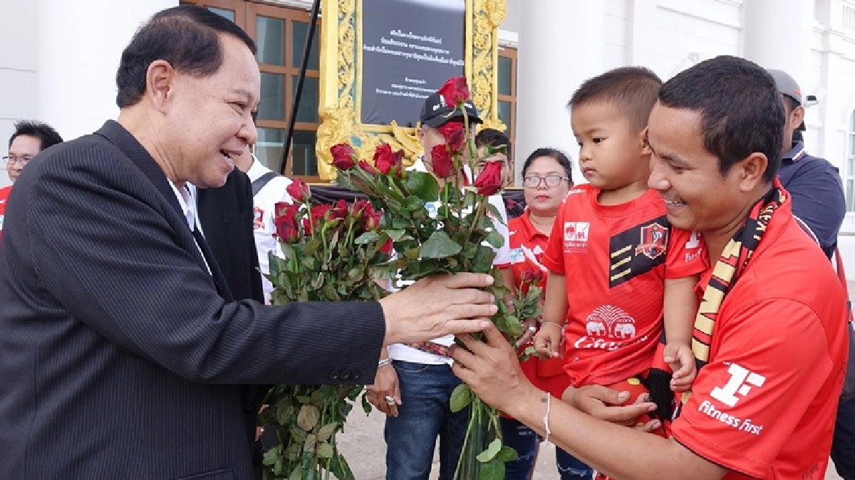 ทีมบอลขอนแก่นลุ้นศาลฯ ให้สิทธิ์คัมแบ็ค ทีมบอลขอนแก่นลุ้นศาลฯ ให้สิทธิ์คัมแบ็ค