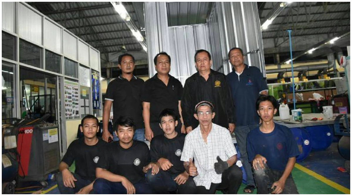 ส่งสุขาลอยน้ำช่วยผู้ประสบภัยน้ำท่วมที่ภาคใต้