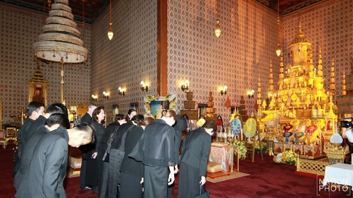 ผู้แทนต่างประเทศร่วมบำเพ็ญกุศล 100 วัน