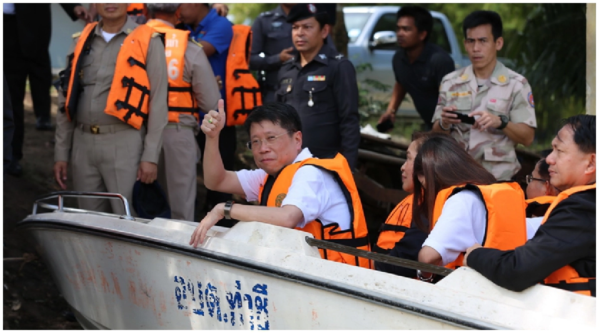 "หมอธี"ไฟเขียวน้ำท่วมหนัก! เลื่อนเปิดเทอม-โอเน็ต "หมอธี"ไฟเขียวน้ำท่วมหนัก! เลื่อนเปิดเทอม-โอเน็ต