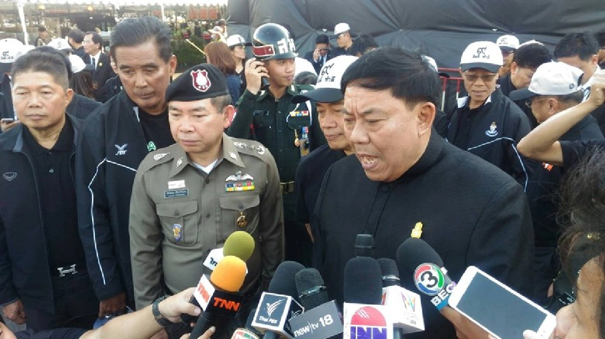 กทม.จัด บิ๊กคลีนนิ่งสนามหลวง กทม.จัด บิ๊กคลีนนิ่งสนามหลวง