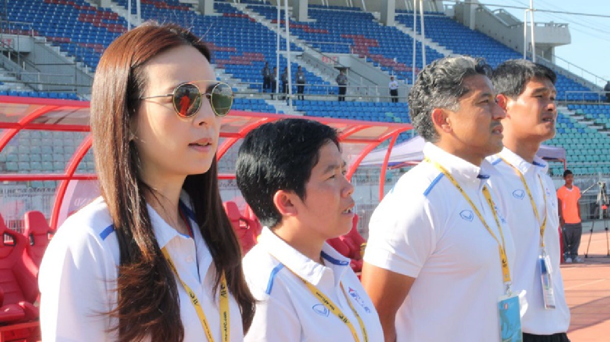 "แป้ง" สั่งซ้อมเข้มลุยศึกเอเชีย "แป้ง" สั่งซ้อมเข้มลุยศึกเอเชีย