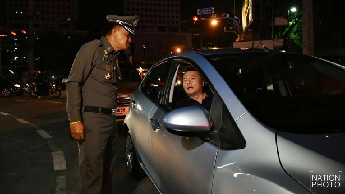 “ศานิตย์” ตรวจรถติดแยกวงเวียนรัชโยธิน
