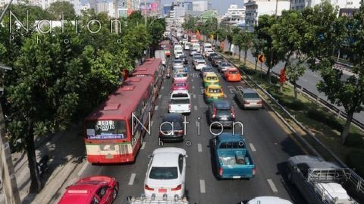 ปรับแผนจราจร-แก้อัมพาตแยกรัชโยธิน-ลาดพร้าว ปรับแผนจราจร-แก้อัมพาตแยกรัชโยธิน-ลาดพร้าว