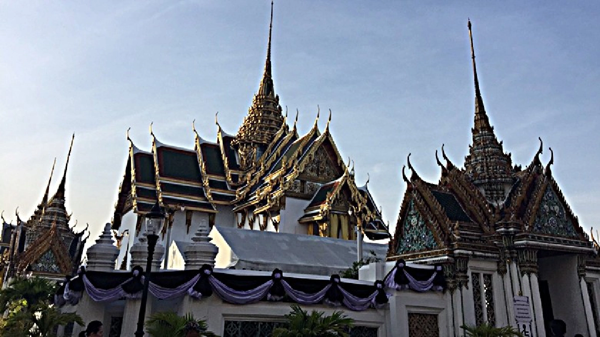 บำเพ็ญกุศลถวายในหลวงรัชกาลที่ 9 บำเพ็ญกุศลถวายในหลวงรัชกาลที่ 9