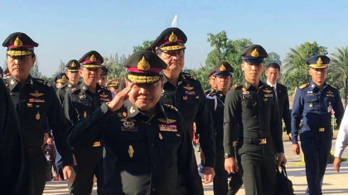 มอบรางวัลเกียรติยศสดุดี 4 ทหารกล้าฮ.ตก 