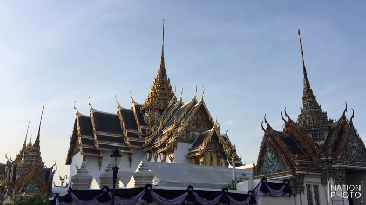 ต้องมากราบให้ได้ สักครั้งในชีวิต ต้องมากราบให้ได้ สักครั้งในชีวิต
