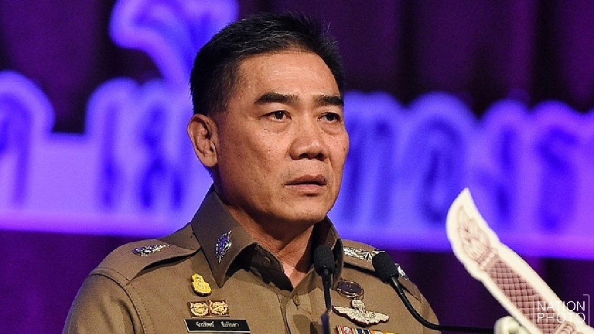 ผบ.ตร.แต่งตั้ง 4 ข้าราชการตำรวจ ผบ.ตร.แต่งตั้ง 4 ข้าราชการตำรวจ