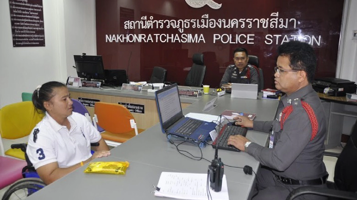 “สาวพิการ”วอนเอาเงิน4หมื่นคืนหลังทำหาย “สาวพิการ”วอนเอาเงิน4หมื่นคืนหลังทำหาย