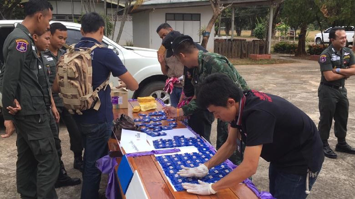 จับขบวนการค้ายาบ้ารายใหญ่ได้ของกลางจำนวนมาก จับขบวนการค้ายาบ้ารายใหญ่ได้ของกลางจำนวนมาก