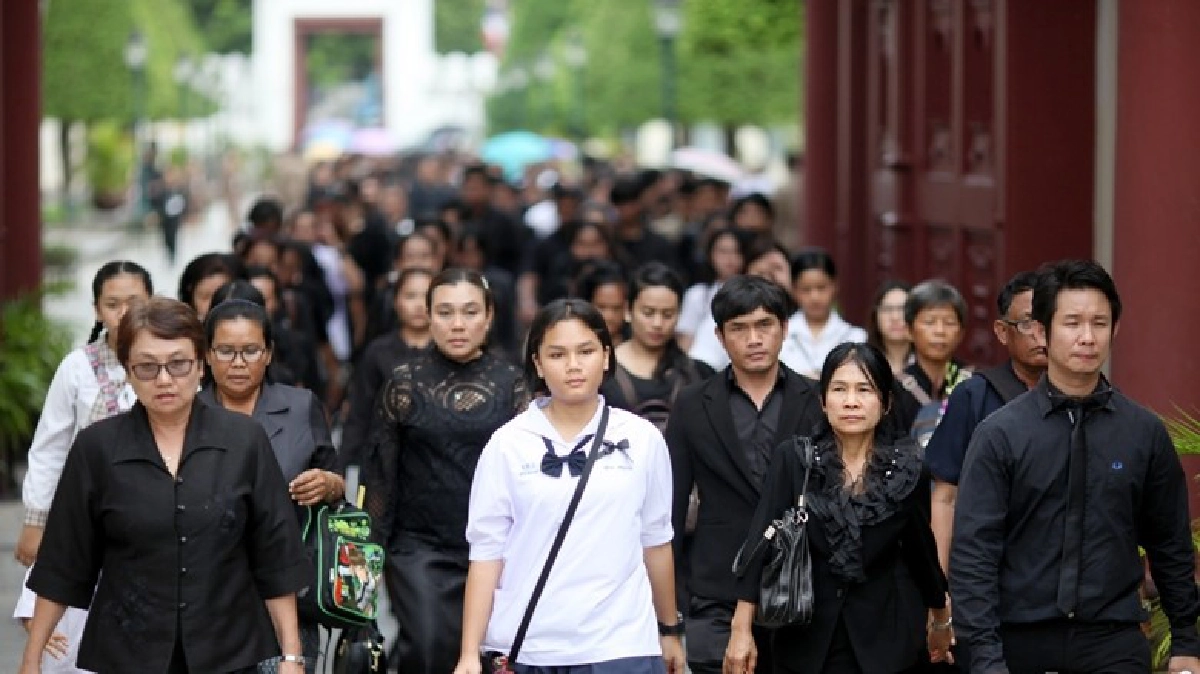 ภาพรวมจิตใจคนไทยไม่น่าห่วง หลังร.9สวรรคต 3 เดือน ภาพรวมจิตใจคนไทยไม่น่าห่วง หลังร.9สวรรคต 3 เดือน