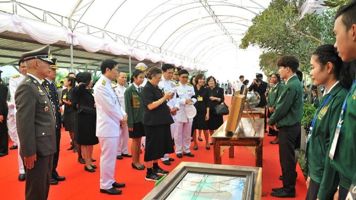 สมเด็จพระเทพรัตนราชสุดาฯทรงแนะเพิ่มผู้เรียนด้านเกษตร
