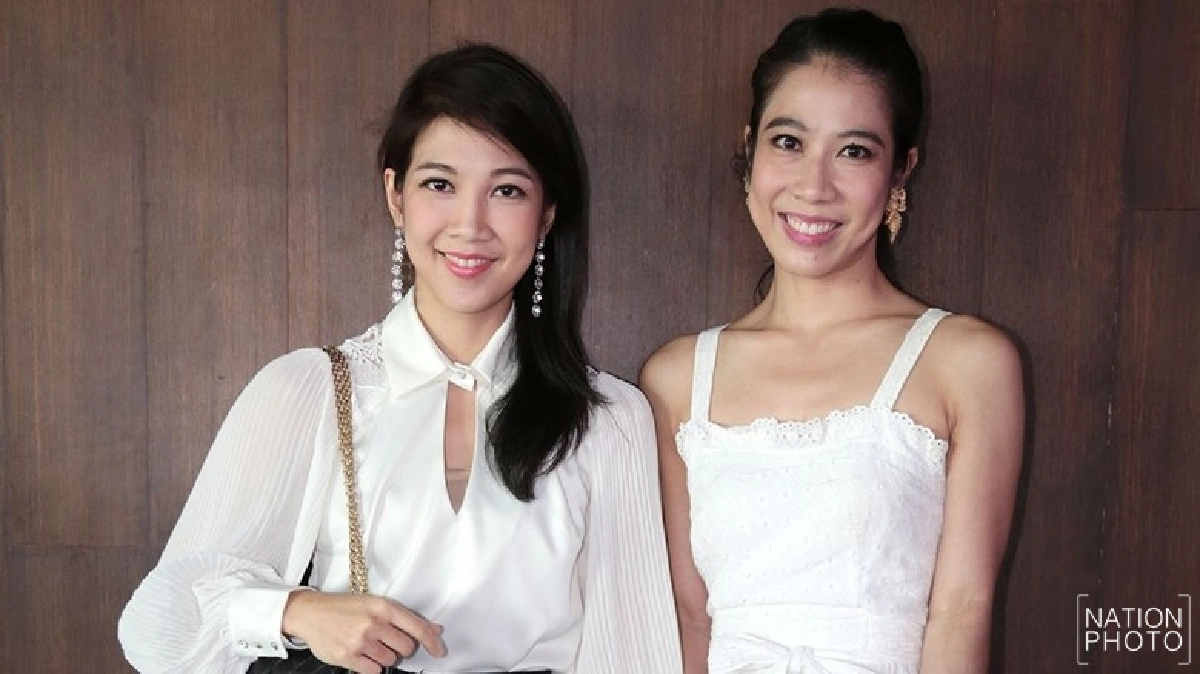 ใส่ชื่อสลับกันตลอด