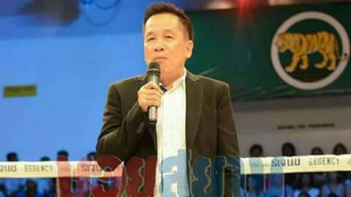 “ชุ้น” นำทีมช่วยน้ำท่วมภาคใต้ “ชุ้น” นำทีมช่วยน้ำท่วมภาคใต้