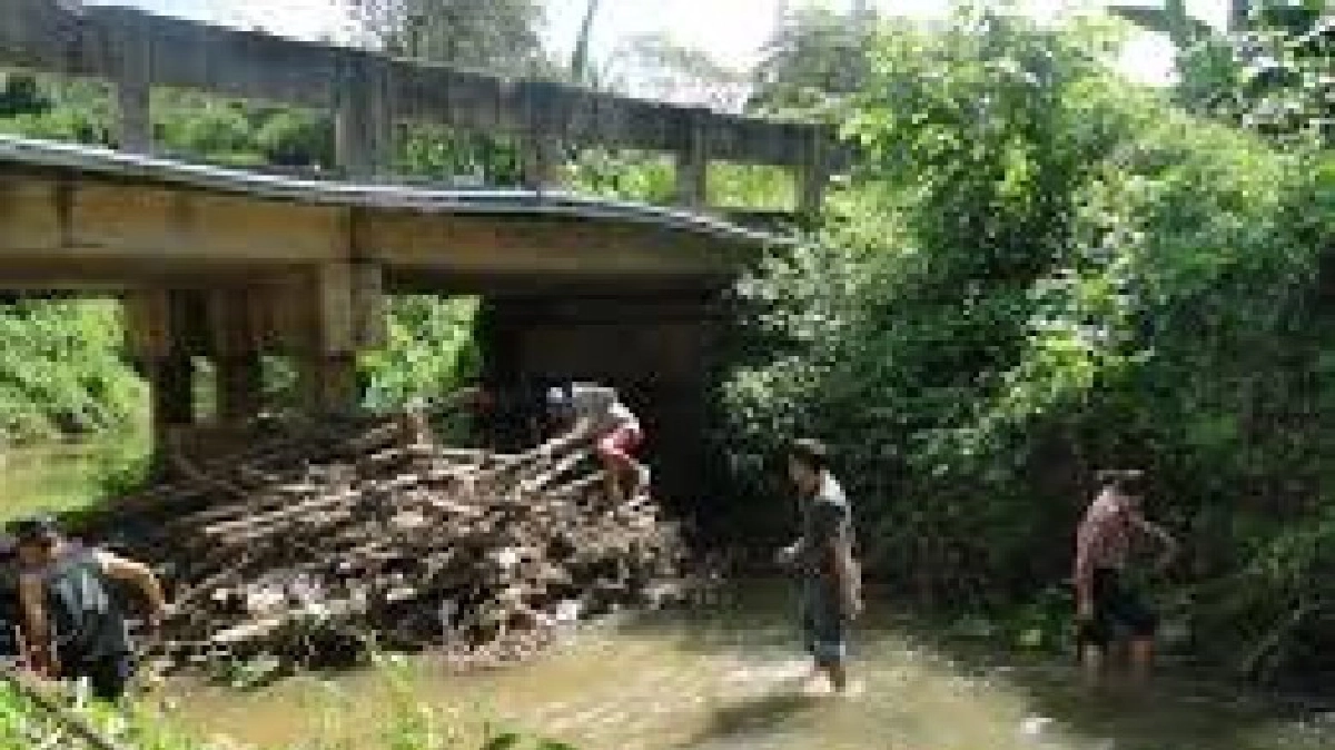 กรมชลแจงกรณีชาวบ้านโวย ฝายกั้นน้ำลำห้วยแม่พวกพัง กรมชลแจงกรณีชาวบ้านโวย ฝายกั้นน้ำลำห้วยแม่พวกพัง