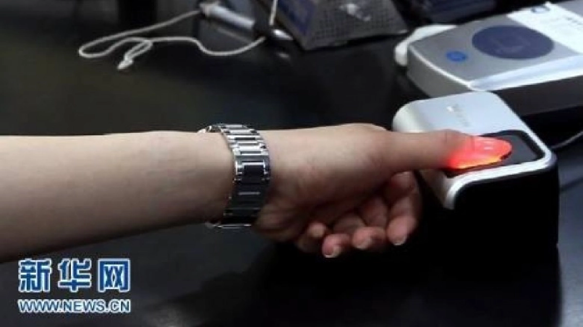 จีนจะเก็บลายนิ้วมือก่อนเข้าประเทศ จีนจะเก็บลายนิ้วมือก่อนเข้าประเทศ