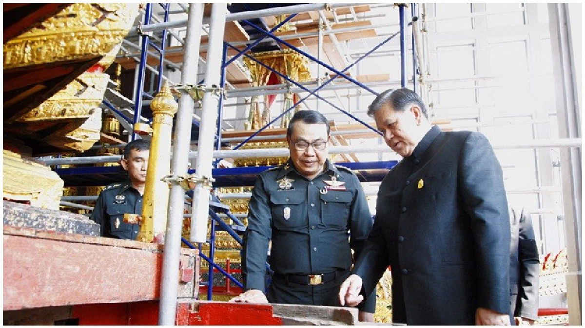 รองนายกฯติดตามการบูรณะราชรถ ราชยาน