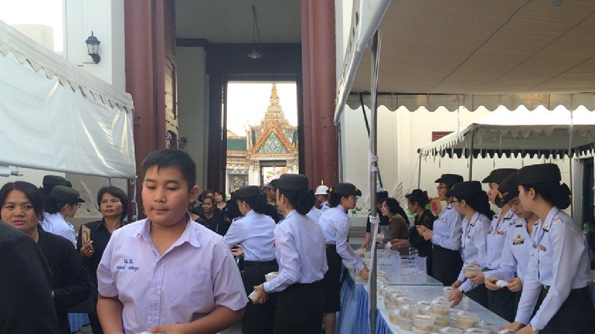 น้ำพระราชหฤทัยสมเด็จพระเจ้าอยู่หัว
