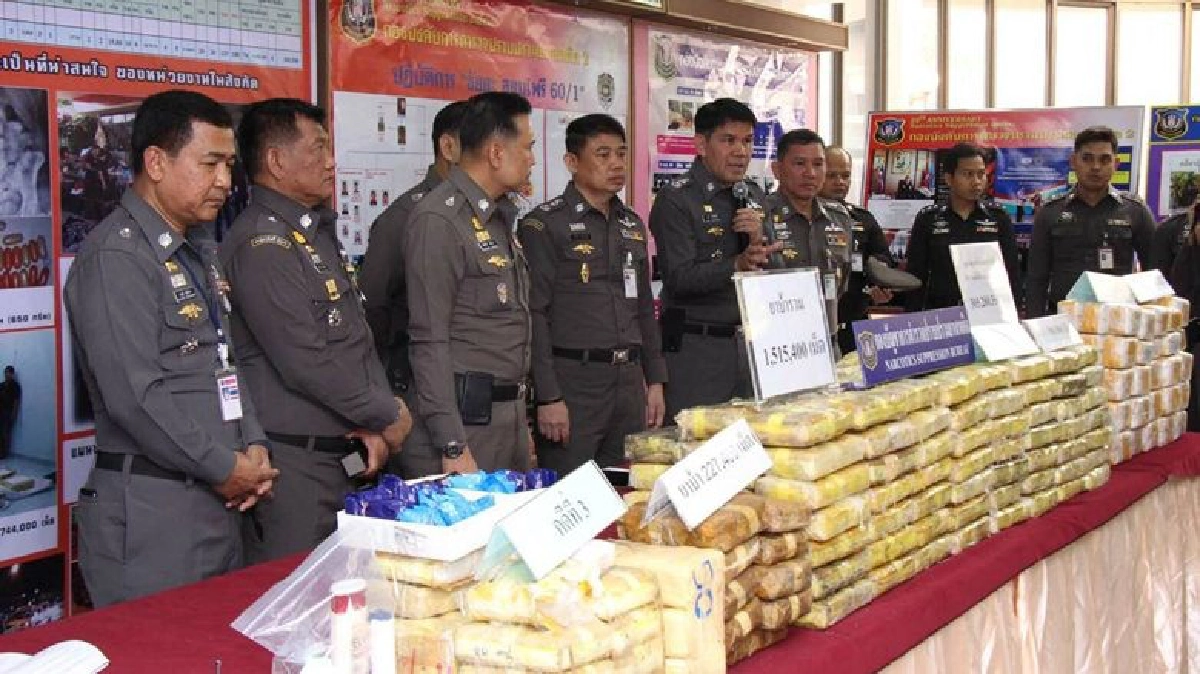 ปส.แถลงจับยาบ้า-โคเคนของกลางอื้อ ปส.แถลงจับยาบ้า-โคเคนของกลางอื้อ