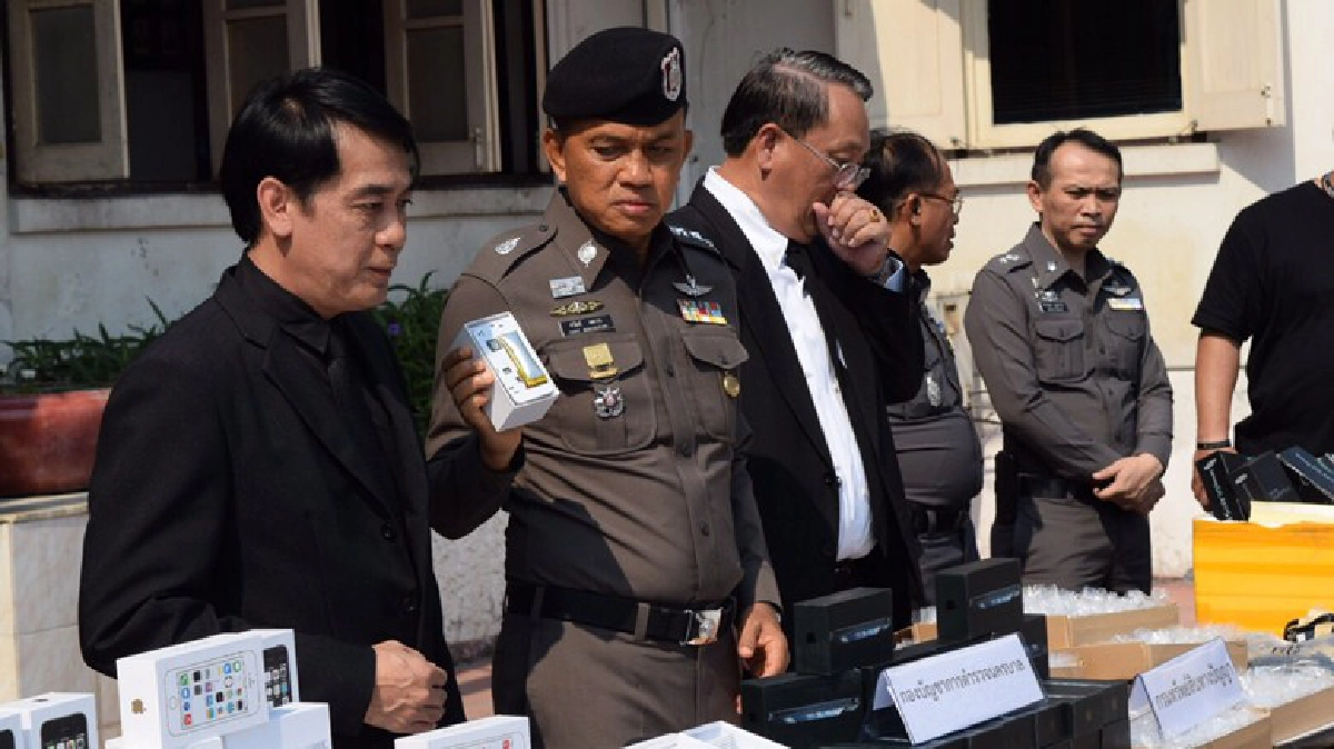 จับสินค้าละเมิดลิขสิทธิ์ ยึด'สมาร์ทโฟน-อุปกรณ์'อื้อ