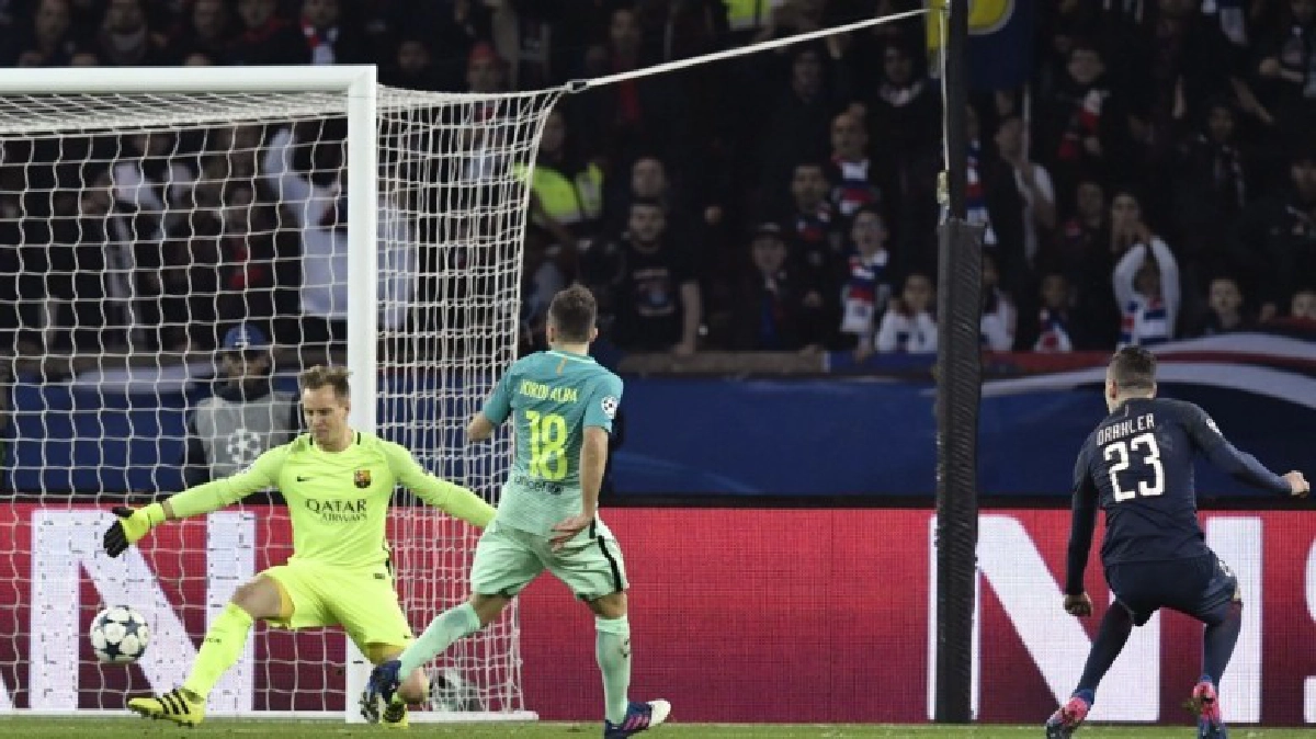 ล็อกถล่ม เปแอสเชถล่มบาร์ซา4-0 ล็อกถล่ม เปแอสเชถล่มบาร์ซา4-0