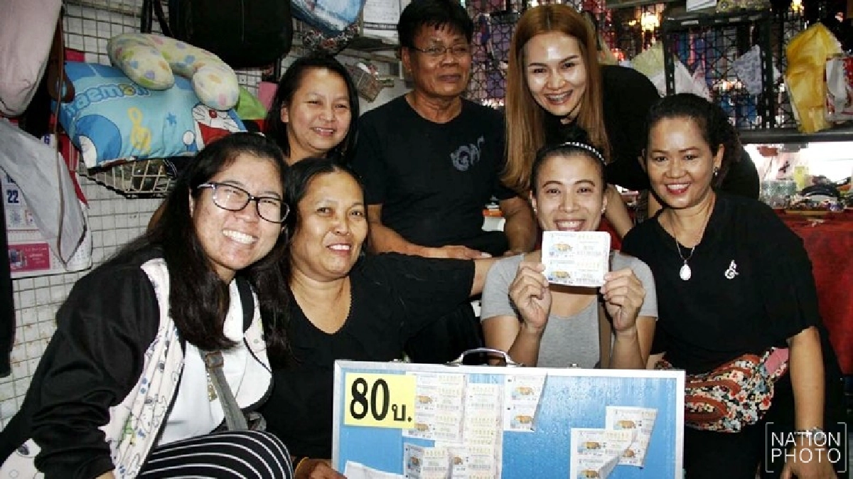 รวยเลย!แม่ค้าดวงเฮงถูกรางวัลที่1