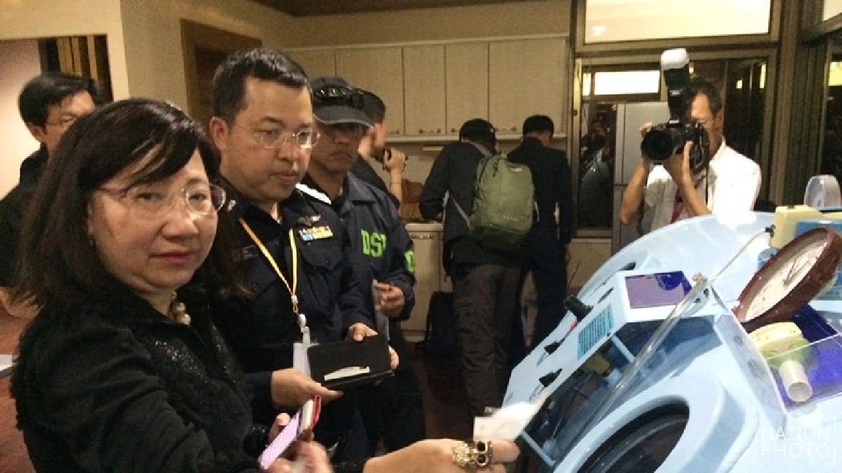ดึงนิติวิทย์ฯตรวจกุฏิ "ธัมมชโย" ดึงนิติวิทย์ฯตรวจกุฏิ "ธัมมชโย"