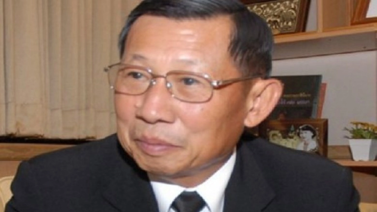 “ดิเรก”แนะปรับวัฒนธรรมการเมือง         