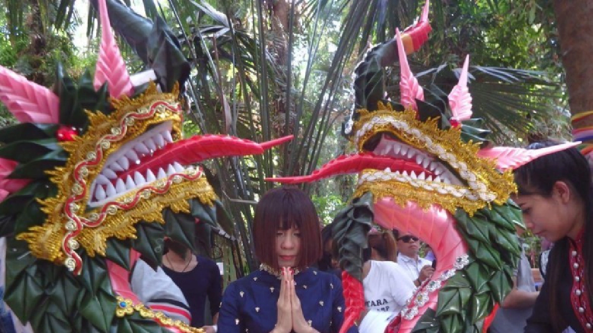 'จิน' ศรัทธาแรง บวงสรวงปู่ย่า 'คำชะโนด' ครั้งที่3