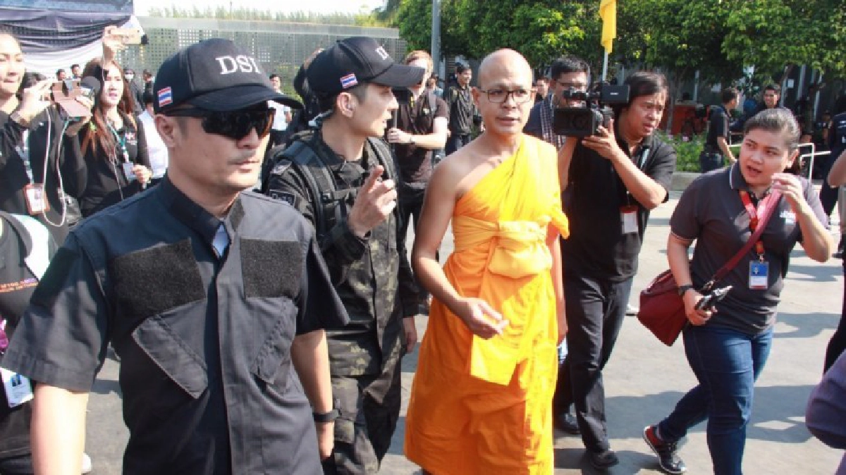 ธรรมกาย วอนคสช.เลิกม.44 ให้เข้าออกวัดได้