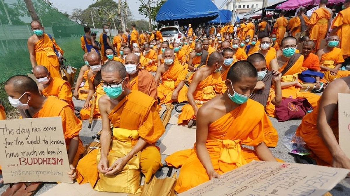 วิษณุ” โยนถาม “บิ๊กป้อม” กระแสข่าวยกเลิกม.44 ธรรมกาย