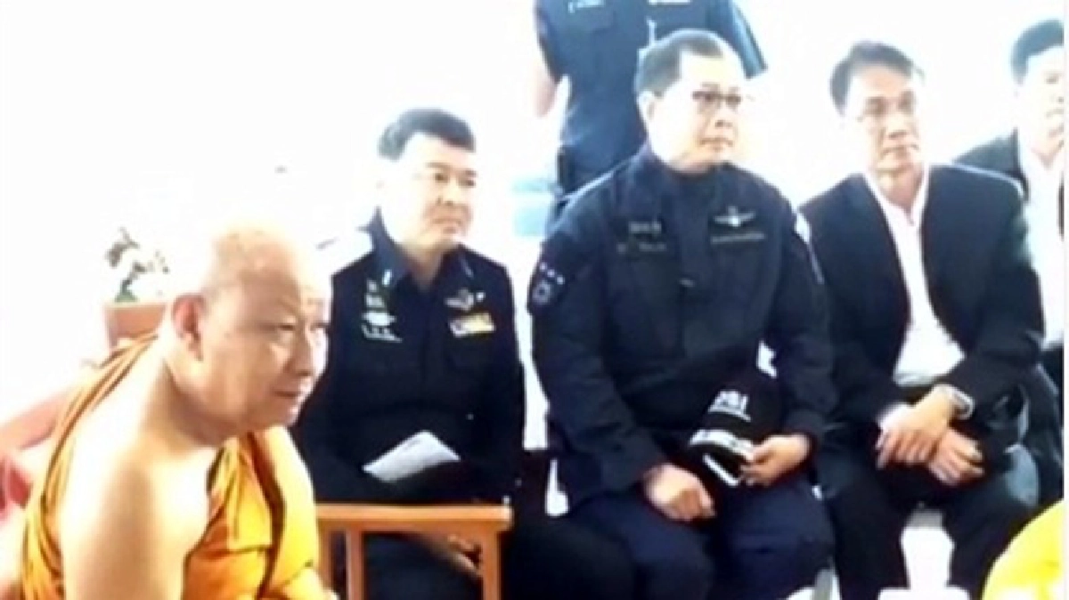 (คลิป) เจรจา ดีเอสไอ กับ วัดพระธรรมกาย (คลิป) เจรจา ดีเอสไอ กับ วัดพระธรรมกาย
