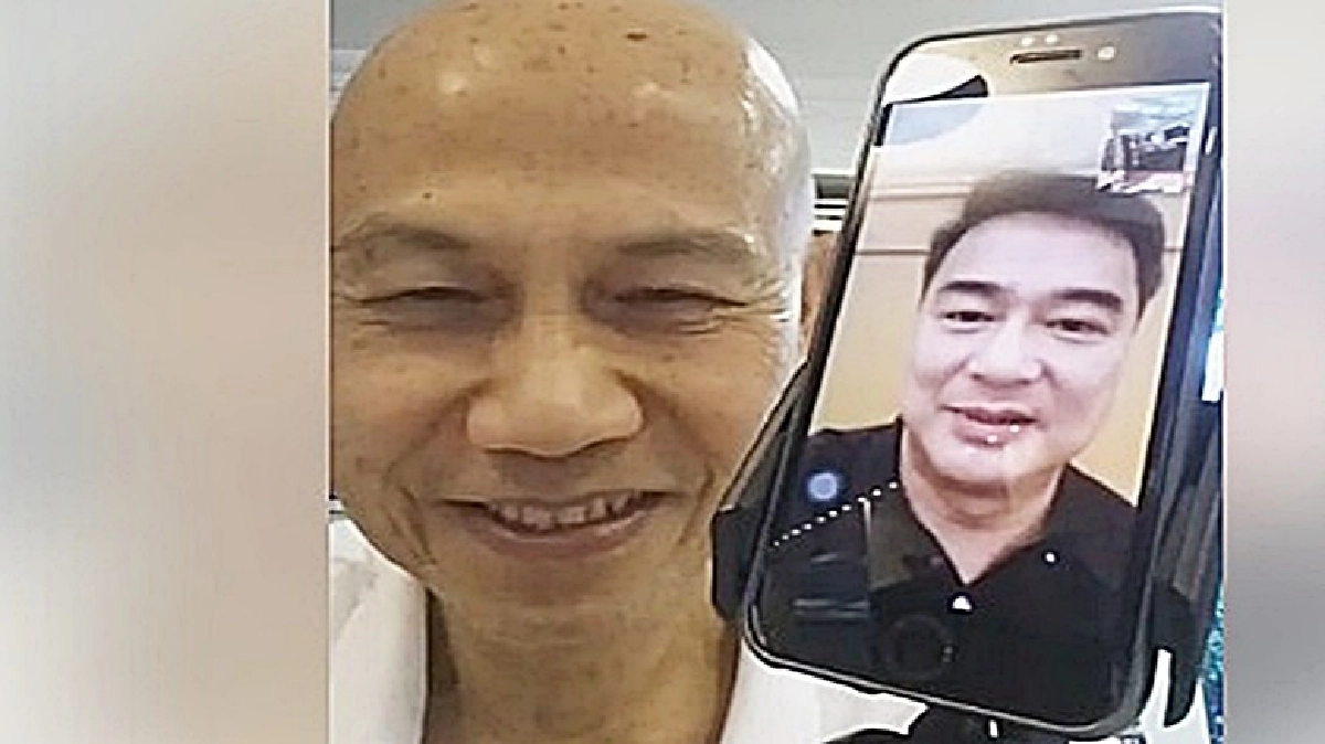 "อภิสิทธิ์" คุยเฟื่องเรื่อง 'ธรรมกาย' "อภิสิทธิ์" คุยเฟื่องเรื่อง 'ธรรมกาย'