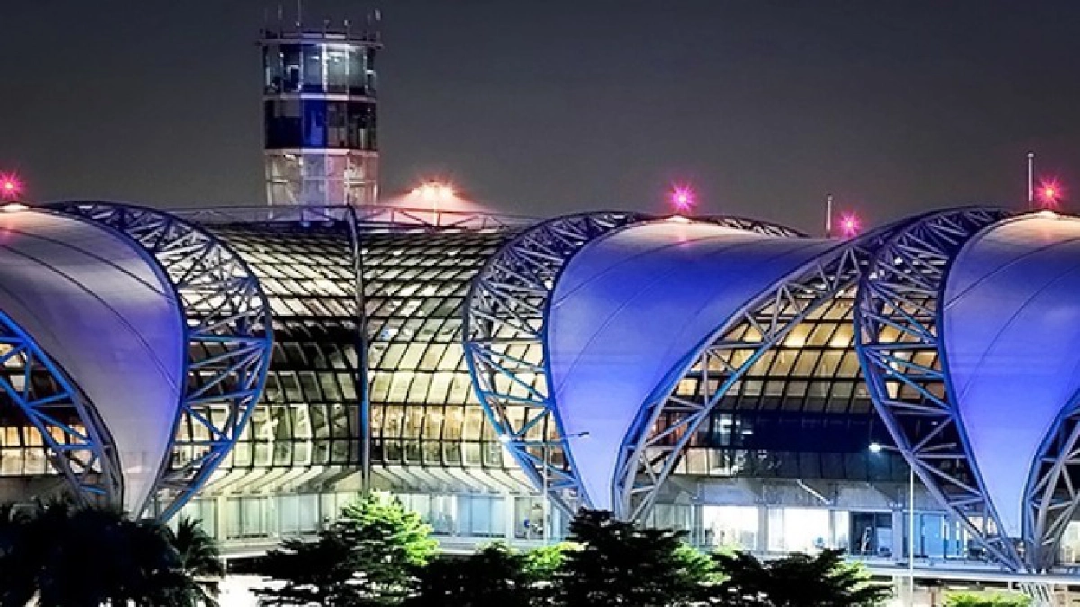 ซ่อมรันเวย์2เดือน-บินสุวรรณภูมิต้องเผื่อเวลา ซ่อมรันเวย์2เดือน-บินสุวรรณภูมิต้องเผื่อเวลา