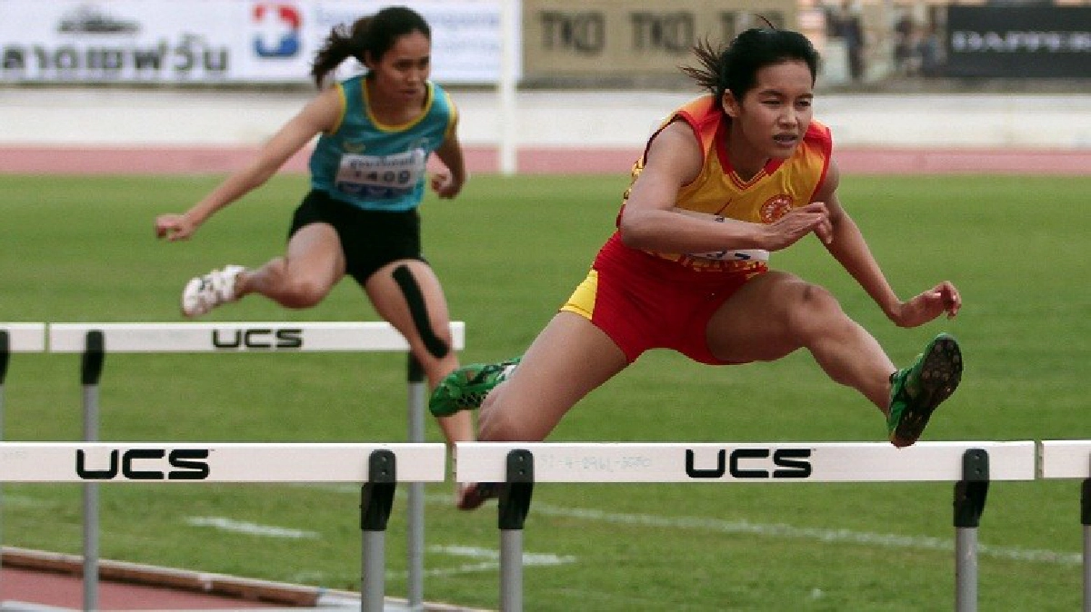 4X100 อาร์แบคล้มแชมป์4สมัย