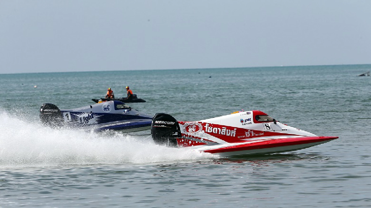 "สุภัค"อดีตแชมป์เจ็ตสกี ซิ่งเรือประเดิมแชมป์รุ่น F4
