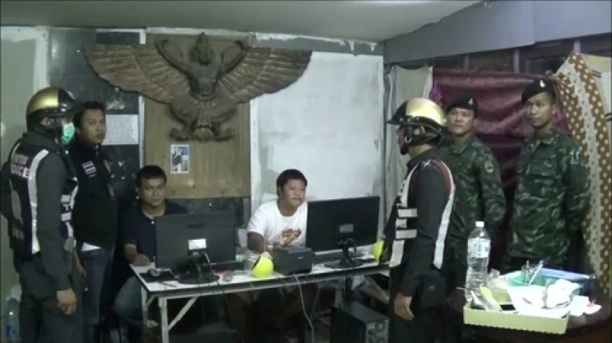 จับโต๊ะบอลเถื่อนกลางเมืองพัทยา จับโต๊ะบอลเถื่อนกลางเมืองพัทยา