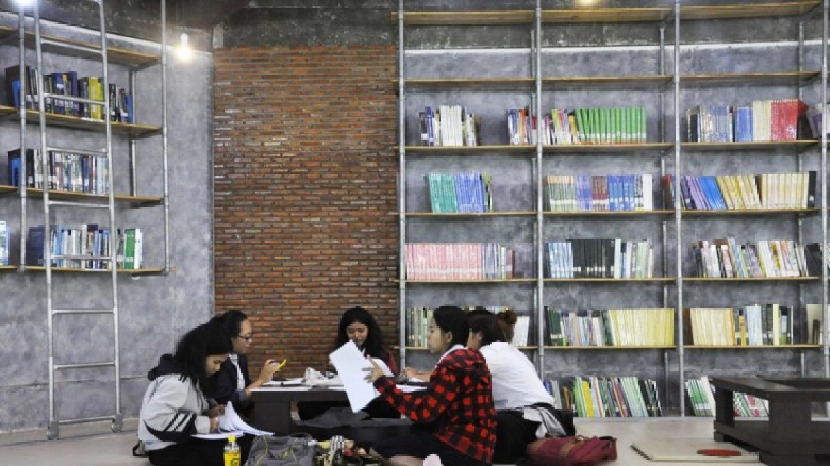 Ag’s Library ลดพื้นที่ตำรา 