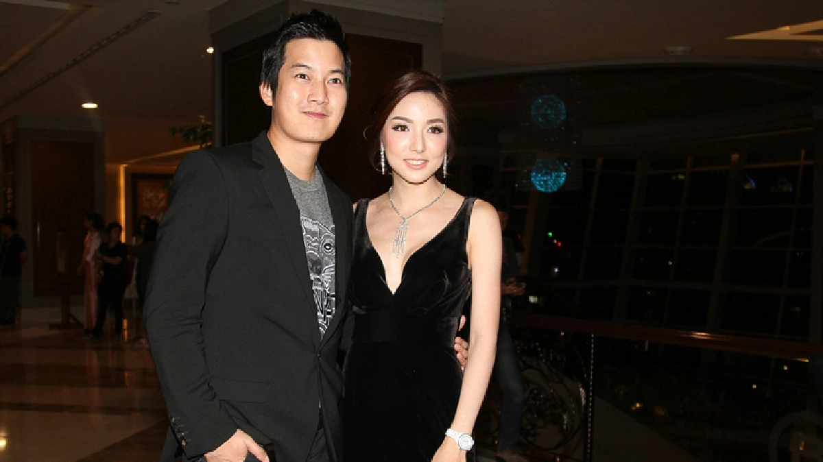 'เชน' เคลียร์ดราม่าภาษีสินสอด 168 ล้านบาท (คลิป) 'เชน' เคลียร์ดราม่าภาษีสินสอด 168 ล้านบาท (คลิป)