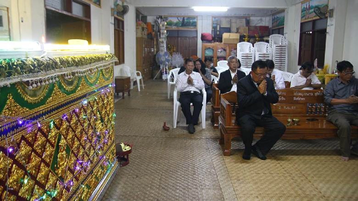 บรรยากาศโศกเศร้างานศพนักธรณีวิทยา บรรยากาศโศกเศร้างานศพนักธรณีวิทยา