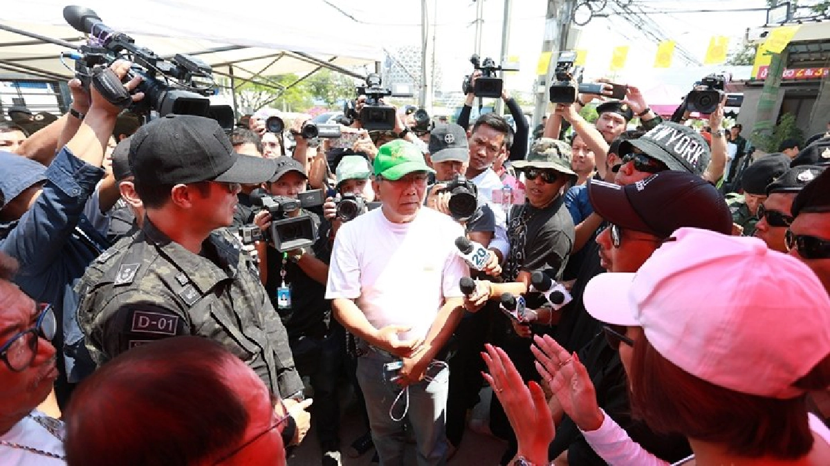 เจ้าของเต้นท์ งานเข้า 