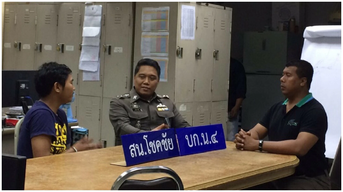 รวบหนุ่มร่วมแก๊งโจรตระเวนวิ่งราวทรัพย์ หาเงินซื้อยาเสพ รวบหนุ่มร่วมแก๊งโจรตระเวนวิ่งราวทรัพย์ หาเงินซื้อยาเสพ