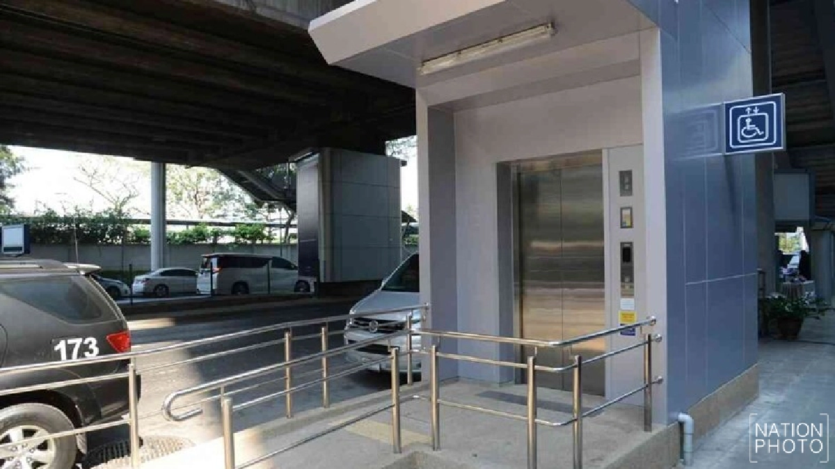 กทม.เปิดใช้ลิฟท์เพื่อผู้พิการ  สถานีราชดำริ