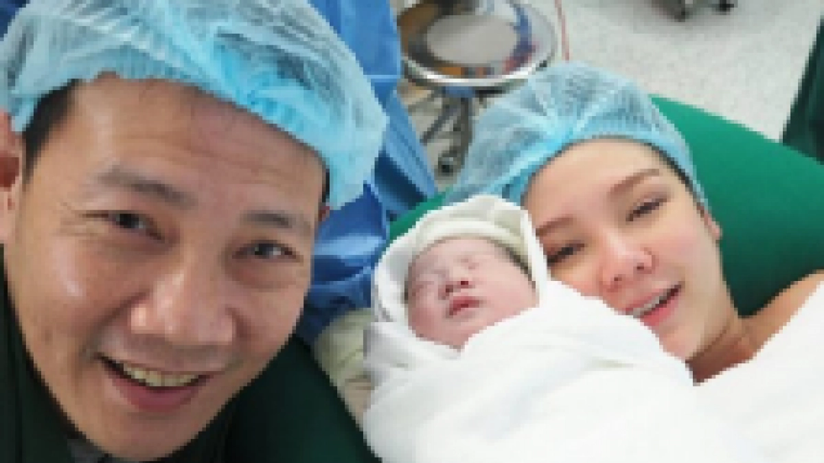 "ยอร์ช" เป็นคุณพ่อลูกอ่อนแล้วจ้า! "ยอร์ช" เป็นคุณพ่อลูกอ่อนแล้วจ้า!
