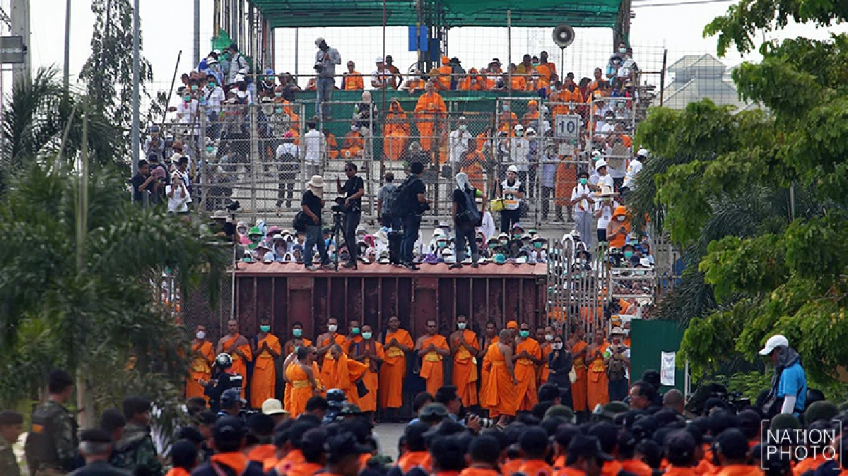 ประมวลภาพ วัดพระธรรมกาย ตลอดวัน 9 มี.ค. ประมวลภาพ วัดพระธรรมกาย ตลอดวัน 9 มี.ค.